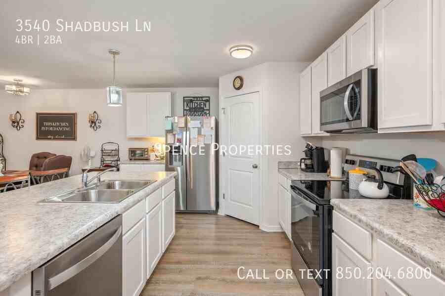 3540 Shadbush Ln - Photo 6 of 37