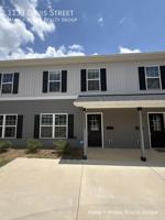 featured image of 1133 Davis St