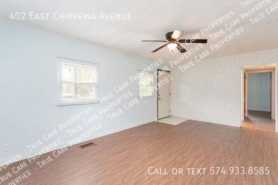 402 E Chippewa Ave - Photo 3 of 17