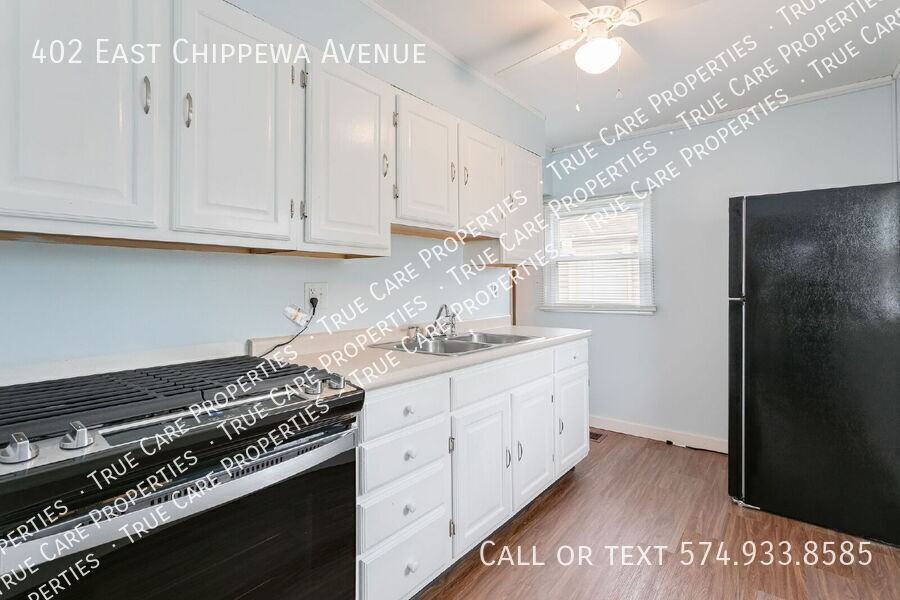 402 E Chippewa Ave - Photo 5 of 17