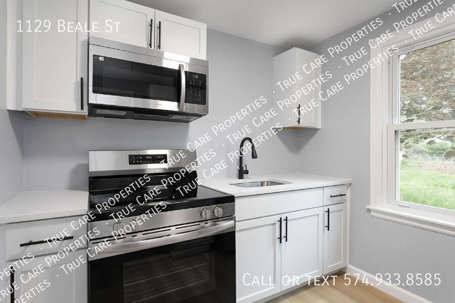 1129 Beale St - Photo 7 of 32