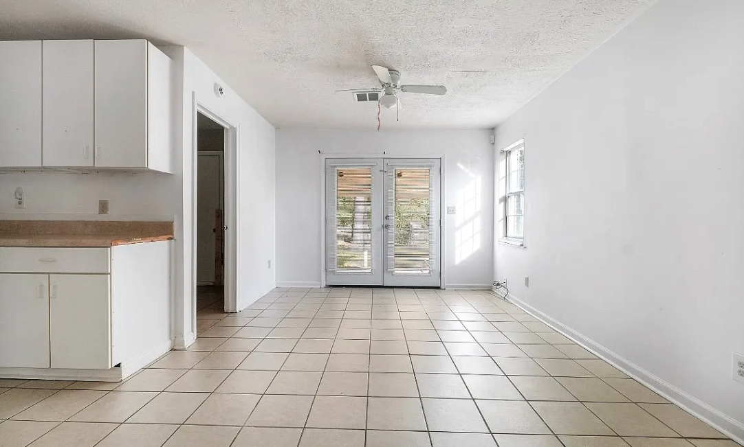 6458 Pinebrook Dr - Photo 5 of 11