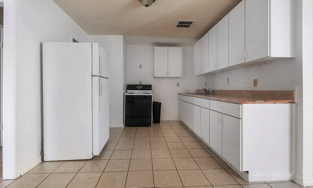 6458 Pinebrook Dr - Photo 6 of 11