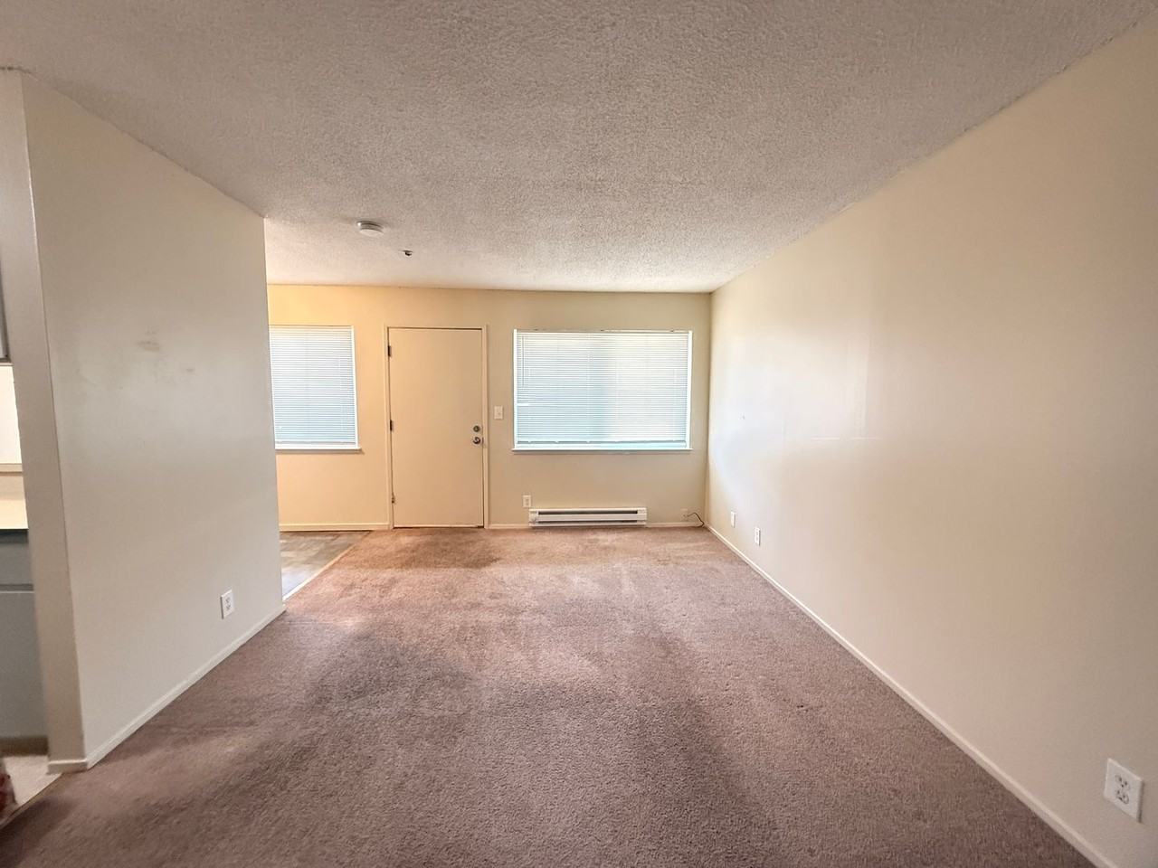 447 S E St #19 - Photo 4 of 8