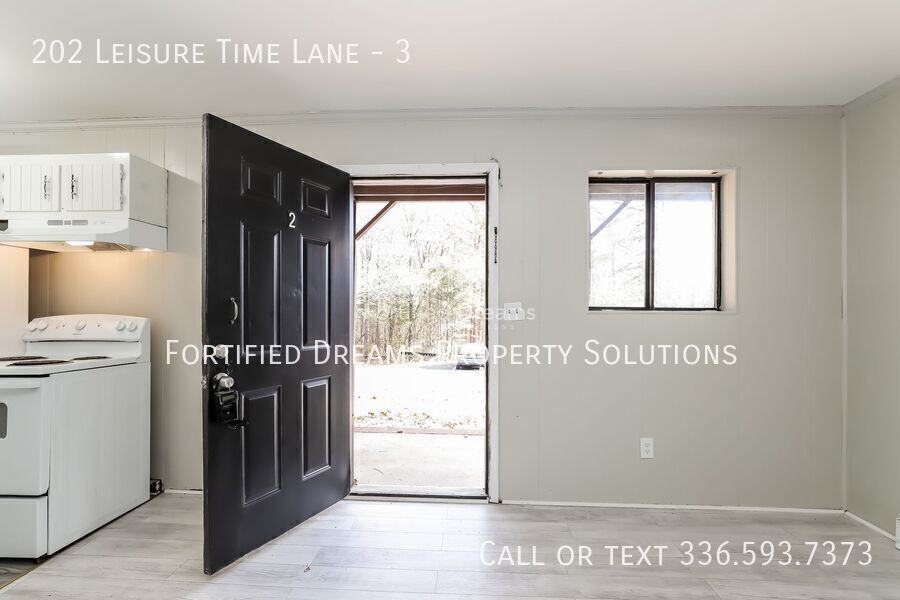202 Leisure Time Ln #3 - Photo 5 of 31