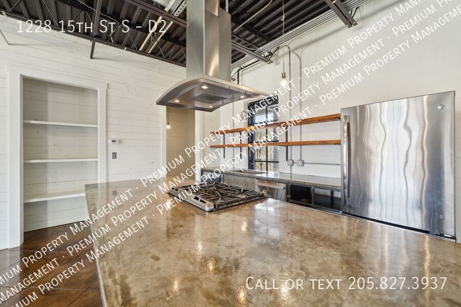 1228 15th St S #D2 - Photo 5 of 45