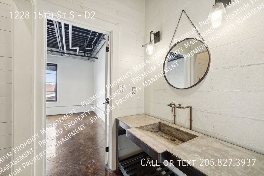 1228 15th St S #D2 - Photo 6 of 45