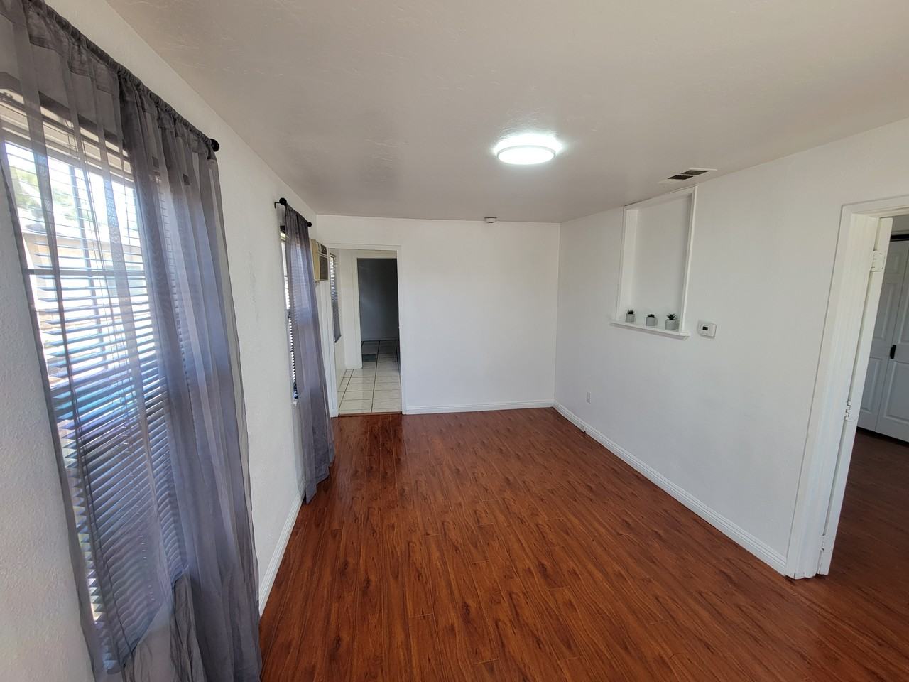 160 N Soldano Ave #NA - Photo 6 of 26