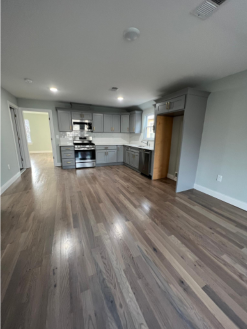 562 562 Madison Avenue #2 - Photo 2 of 12