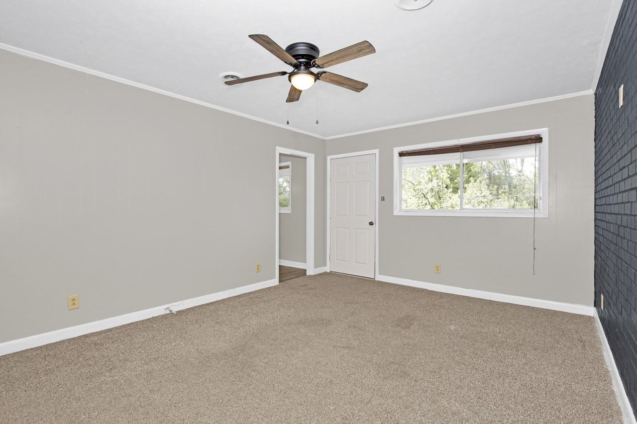 605 Law Rd #D - Photo 5 of 20