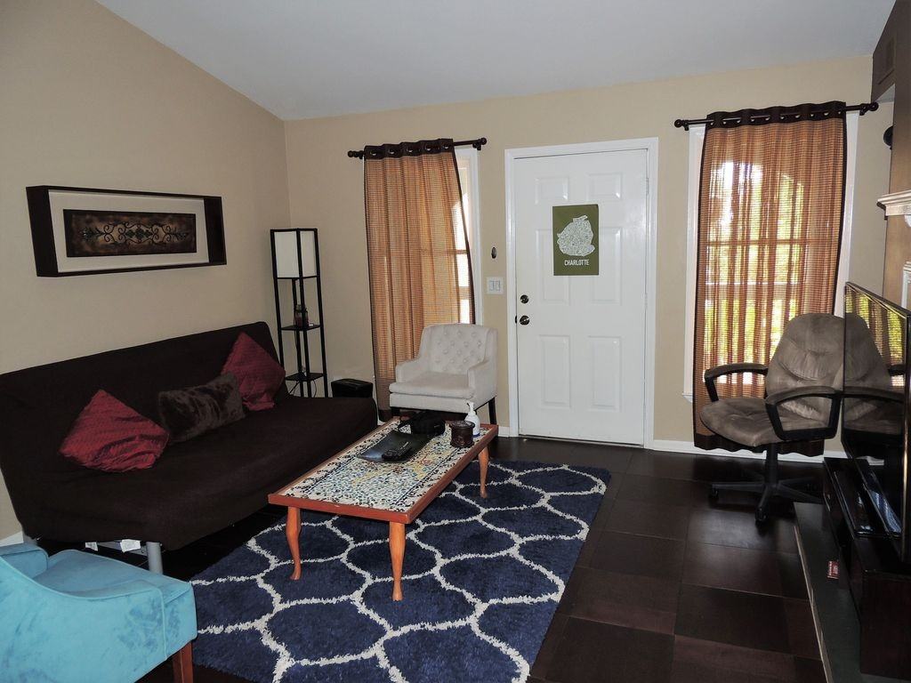 430 Queens Rd #131 - Photo 4 of 14