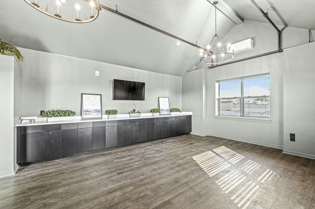 230 North 10th Street, Unit 130 South - Photo 3 of 13