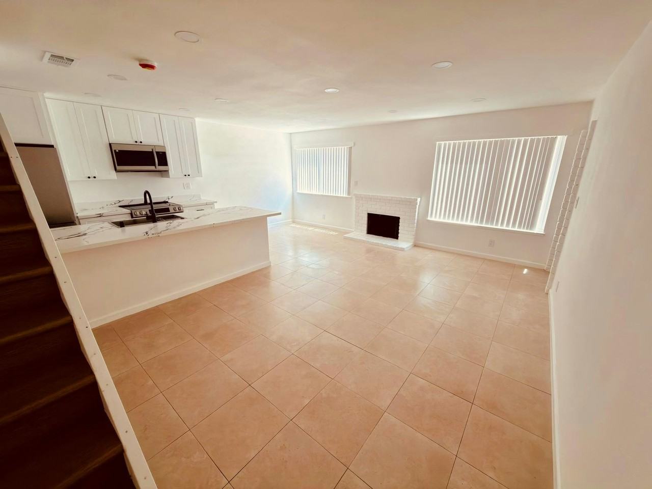 5544 Keoncrest Cir, Unit SQ1-3 - Photo 5 of 12