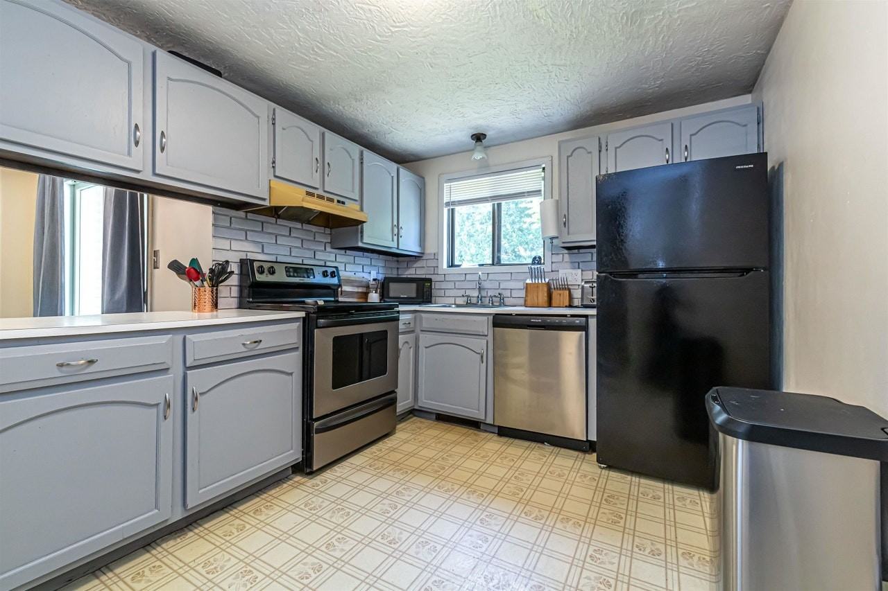3 Cedarbrook Avenue, Unit 3 - Photo 3 of 6