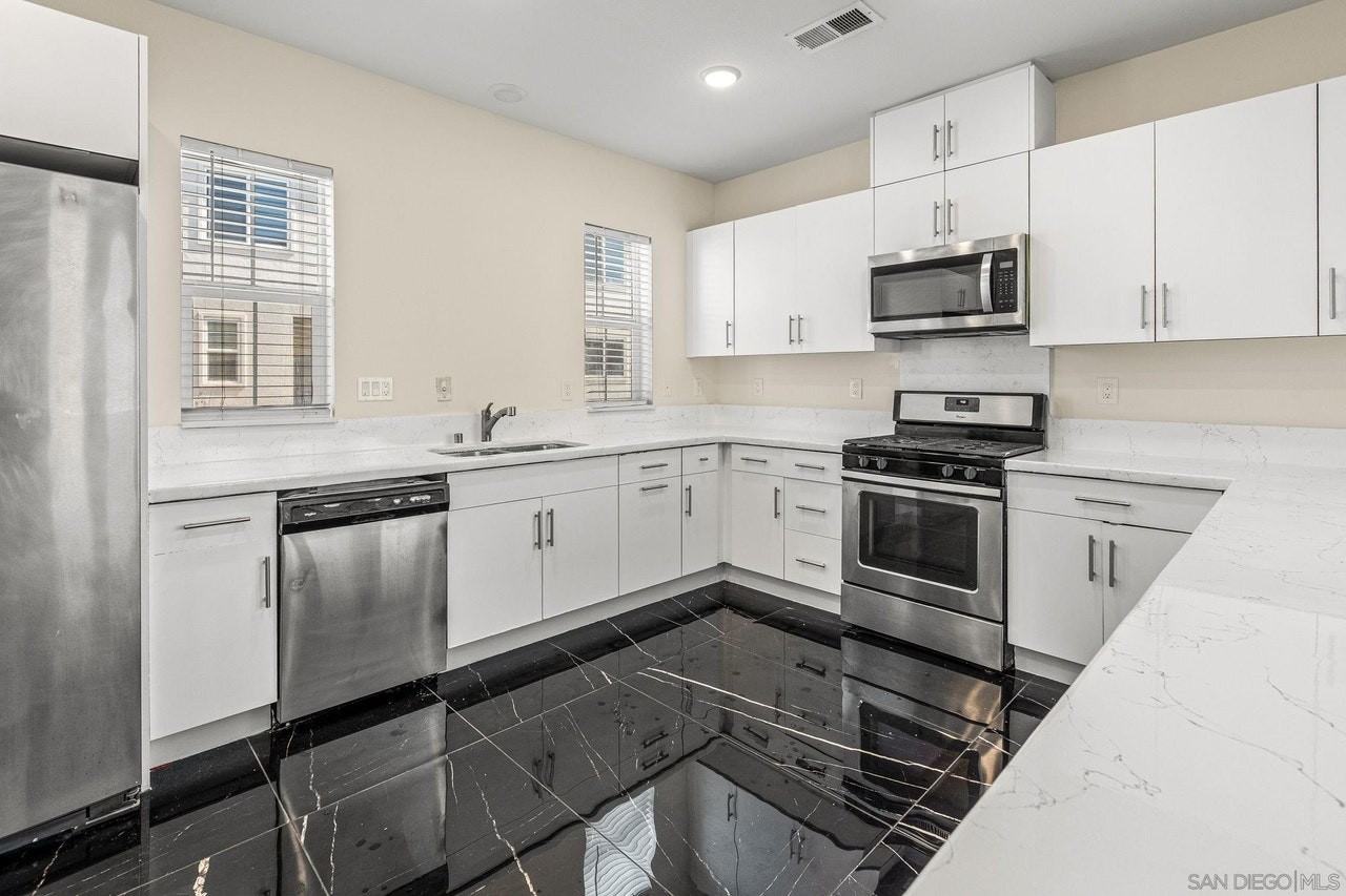 5405 Beach Grass Lane, Unit 5405 - Photo 3 of 6