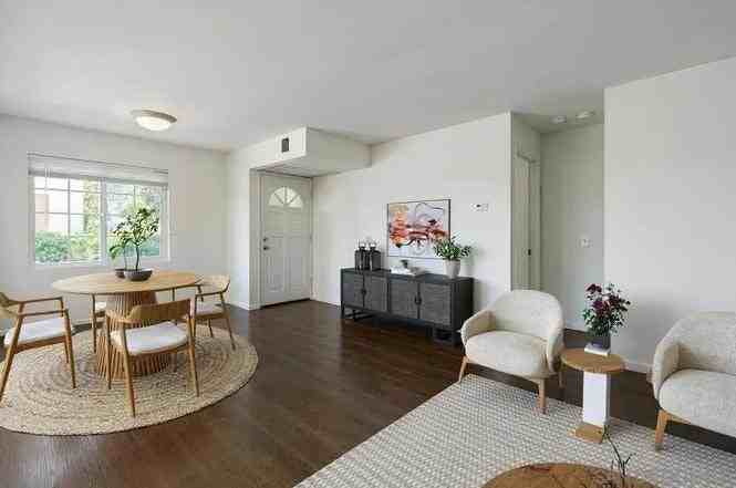 13076 Wimberly Square, Unit 03076 - Photo 3 of 6