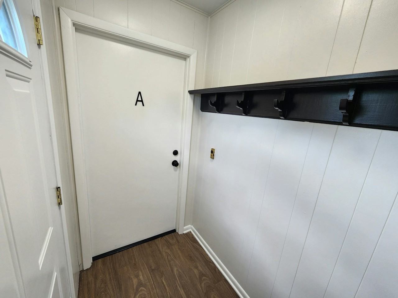 6295 Dresden Rd, Unit A - Photo 5 of 29