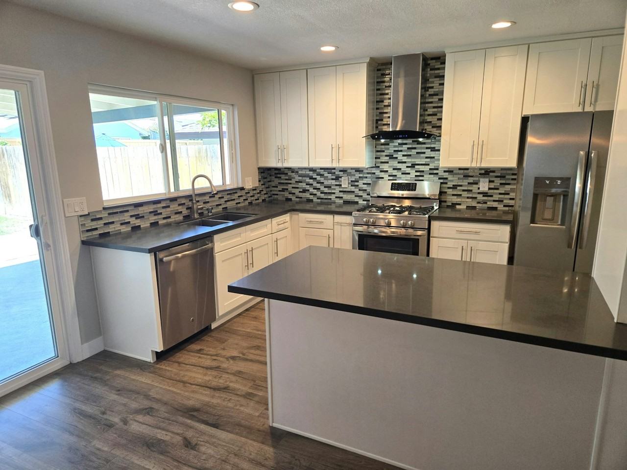 3507 Merrimac Avenue - Photo 3 of 22