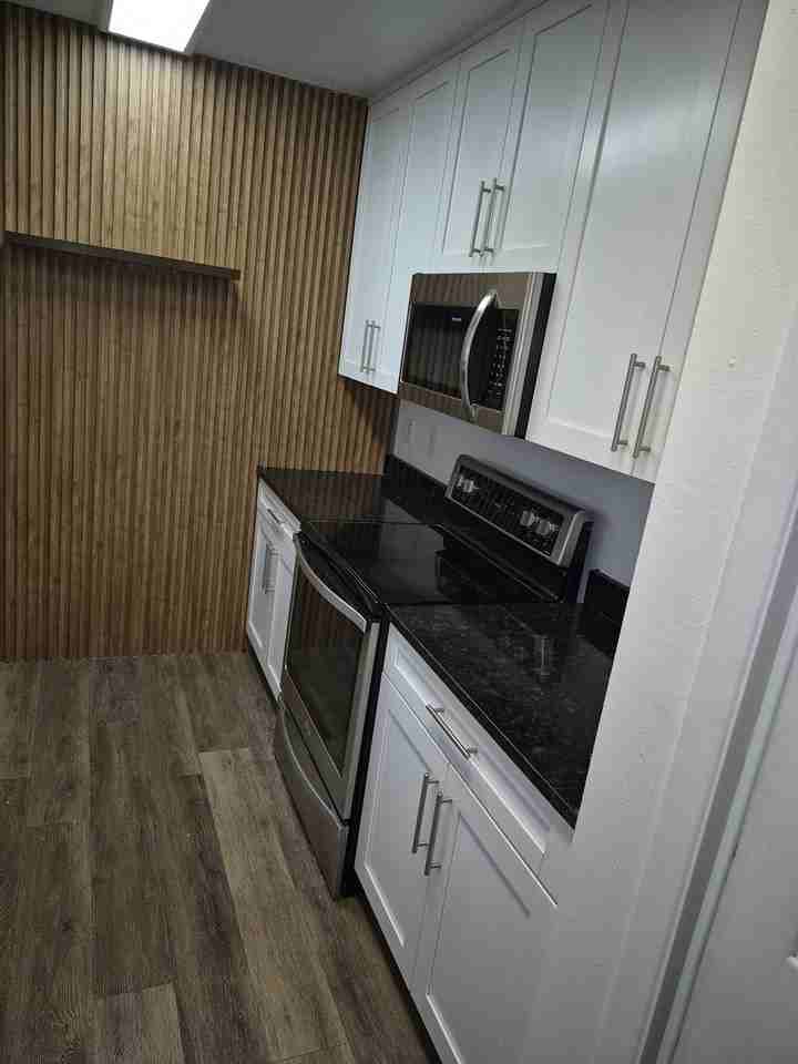 7709 West Hanna Avenue - Photo 3 of 32