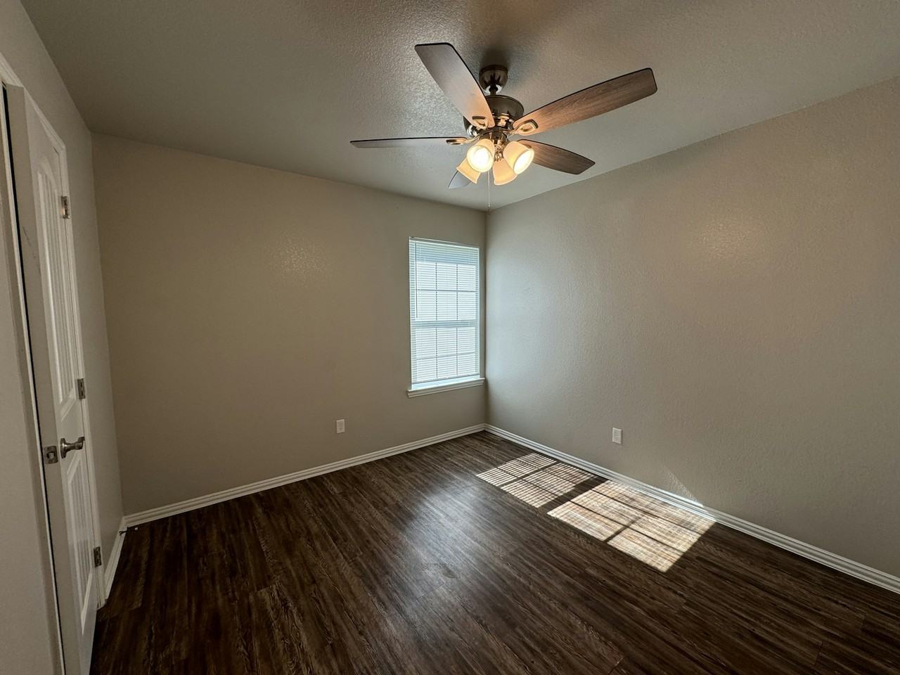 12166 Kay Circle - Photo 5 of 7