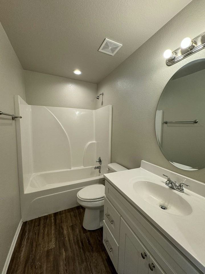 12166 Kay Circle - Photo 6 of 7