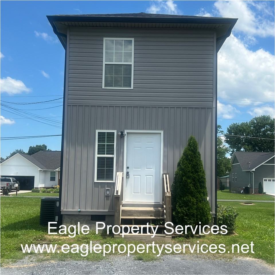 128 Harris St #128 - Photo 2 of 7