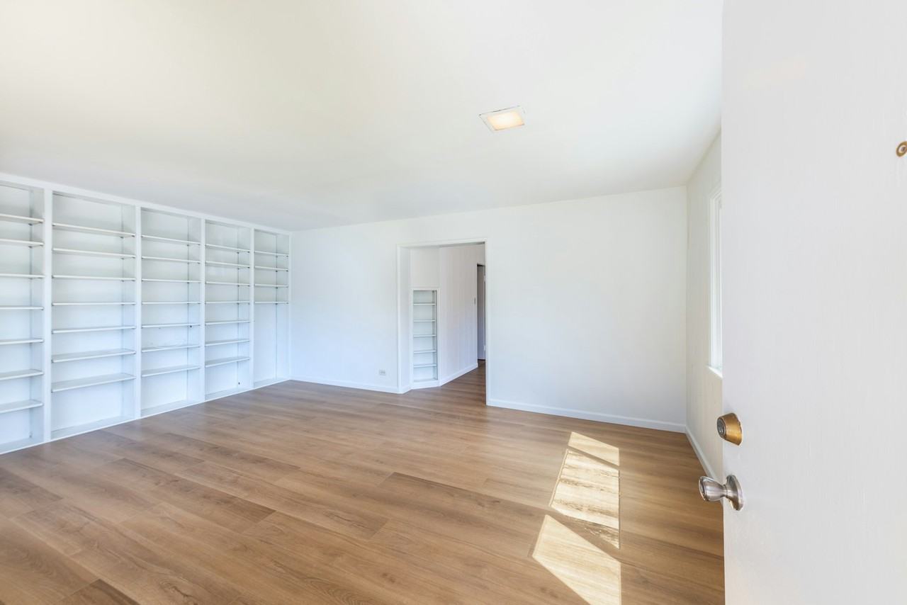 3757 York Boulevard - Photo 4 of 27