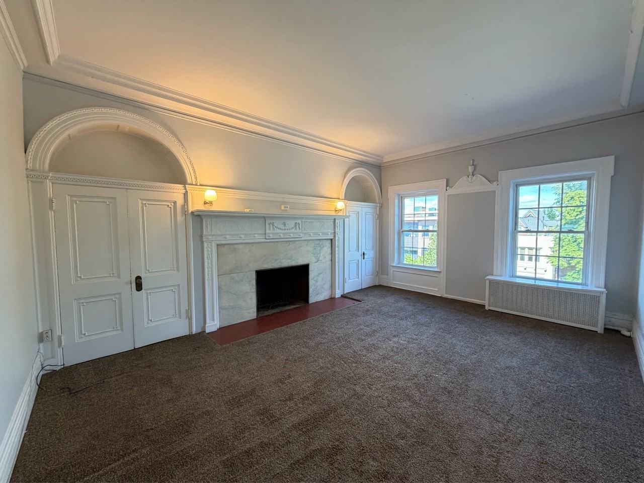 479 Delaware Avenue - Photo 4 of 18