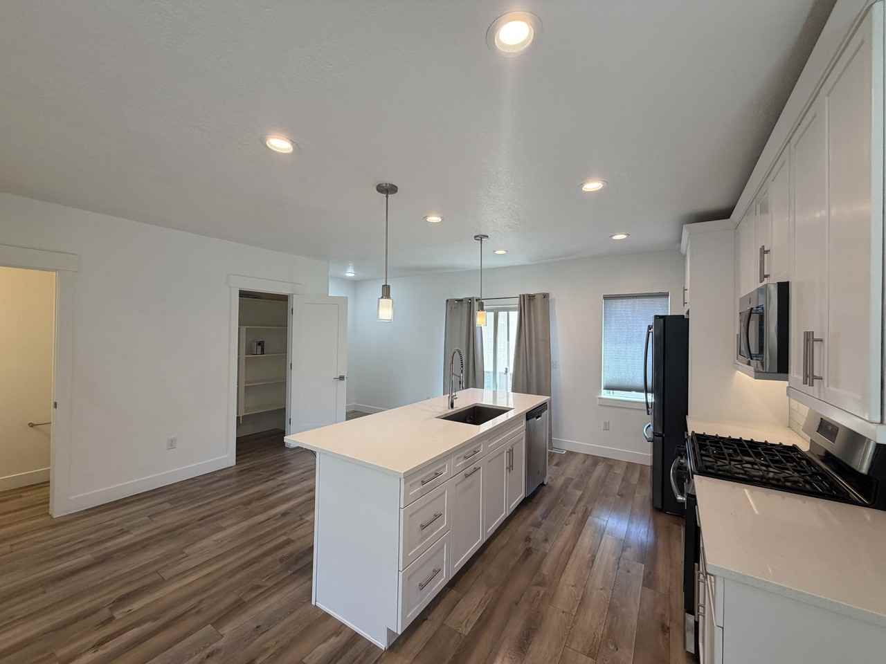 38 W Beebe Ln #1 - Photo 3 of 19