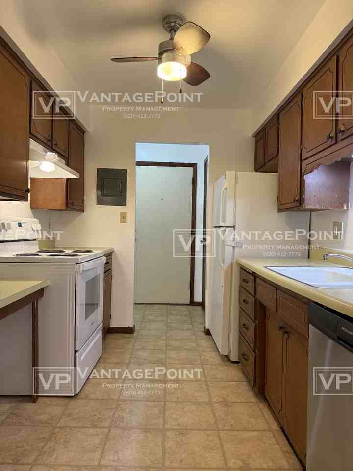 1910 Preble Avenue - Photo 5 of 17
