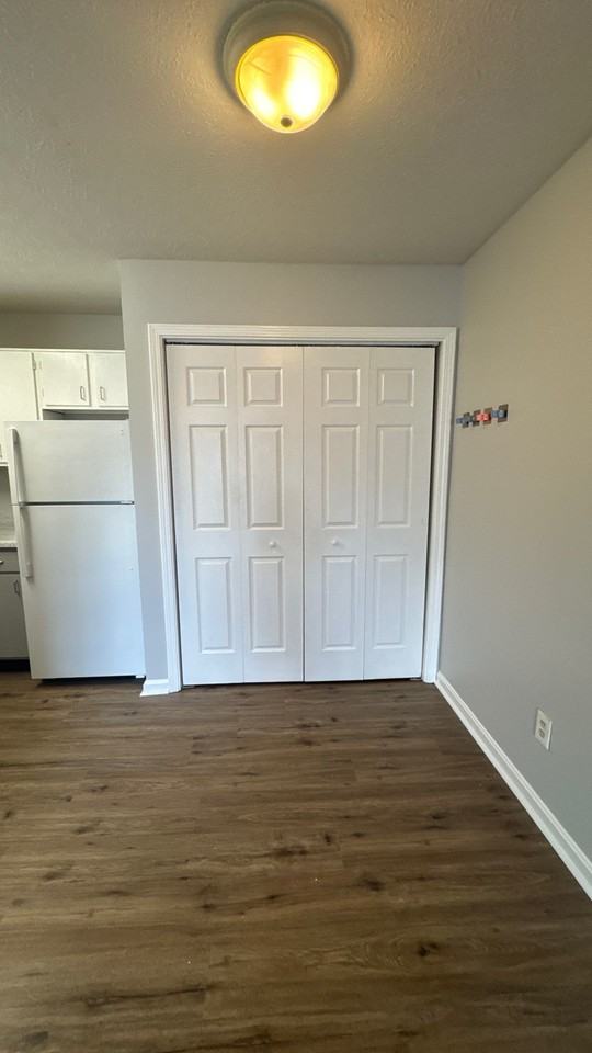 4103 Blue Lick Court #7 - Photo 4 of 33