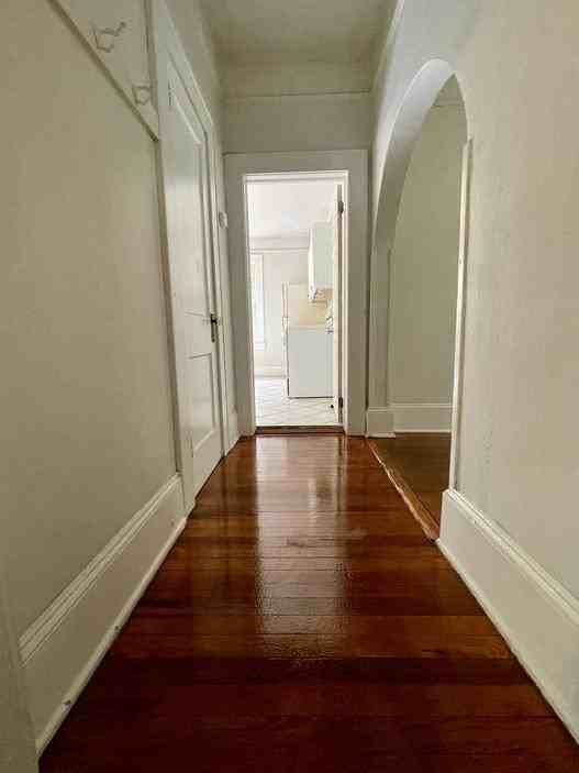 824 Northeast 3rd Avenue - Photo 7 of 9