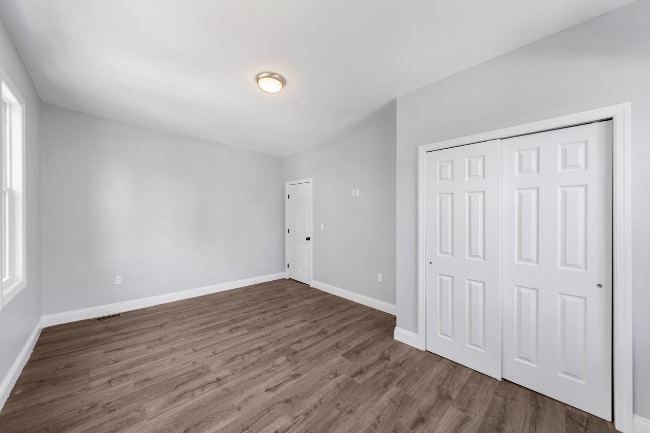 714-716 Pennsylvania Avenue - Photo 3 of 26