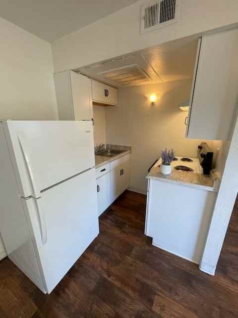 621 15th Street - Photo 7 of 18