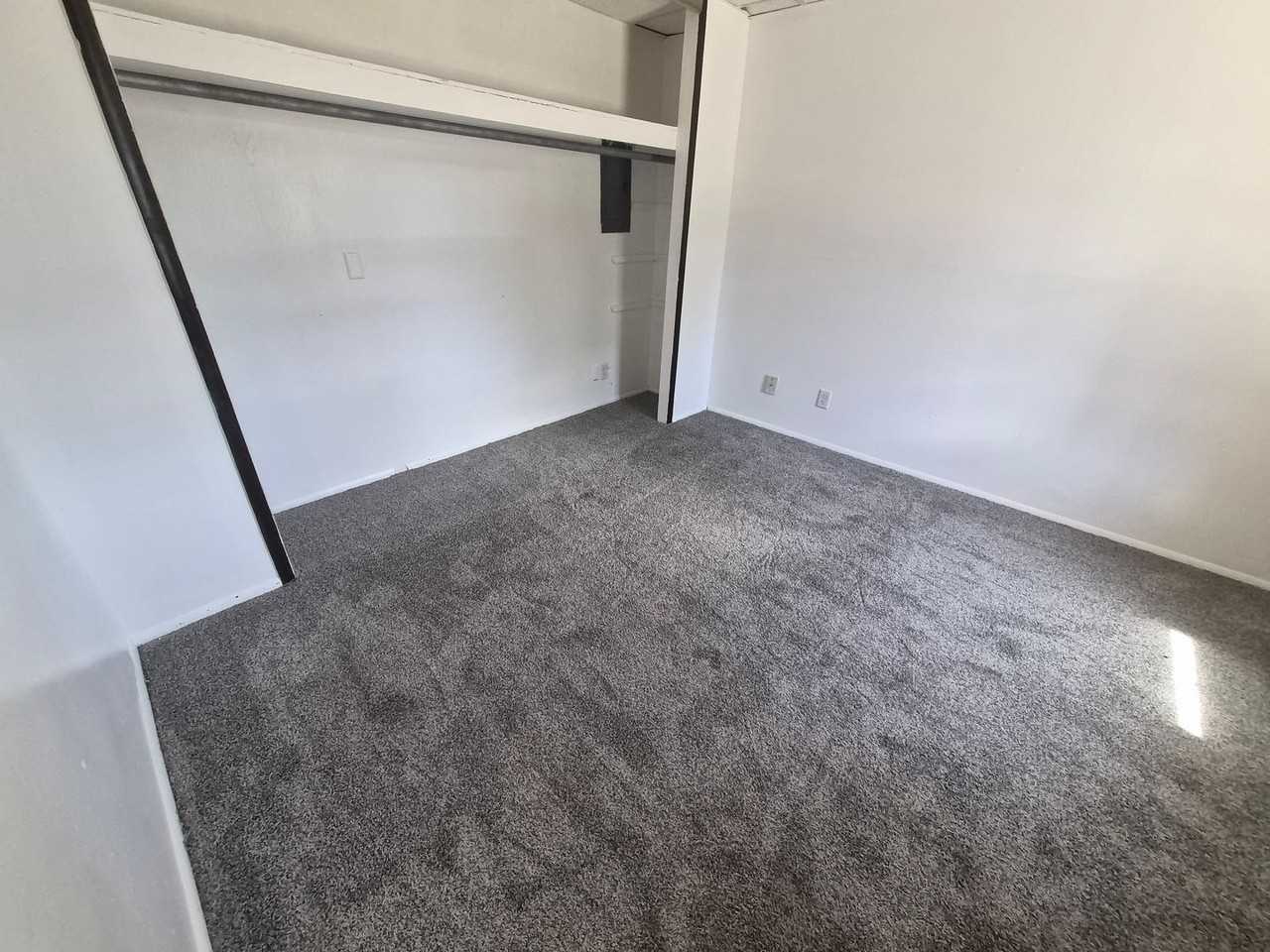 222 Adams Ave - Photo 3 of 11