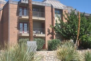 featured image of 4433 N Stanton St