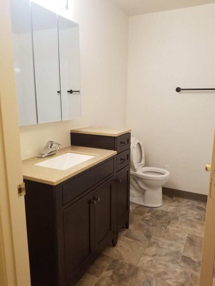 Clark Creek Apts - Photo 6 of 26