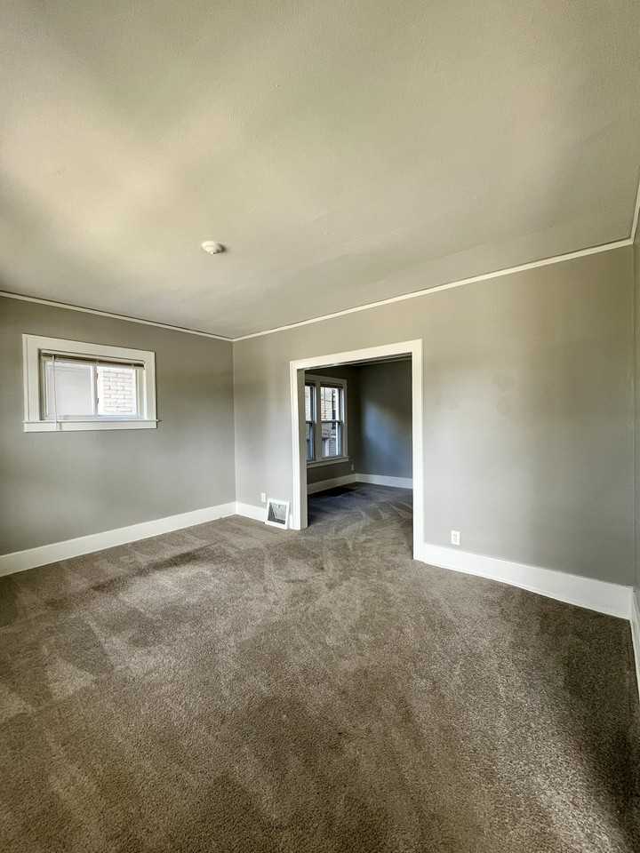 170 Bondie St #170 - Photo 3 of 18