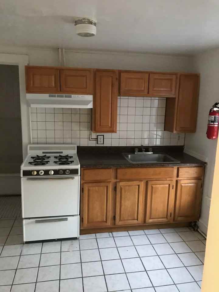 531 Robeson Street Reading PA 19601 - Photo 4 of 4