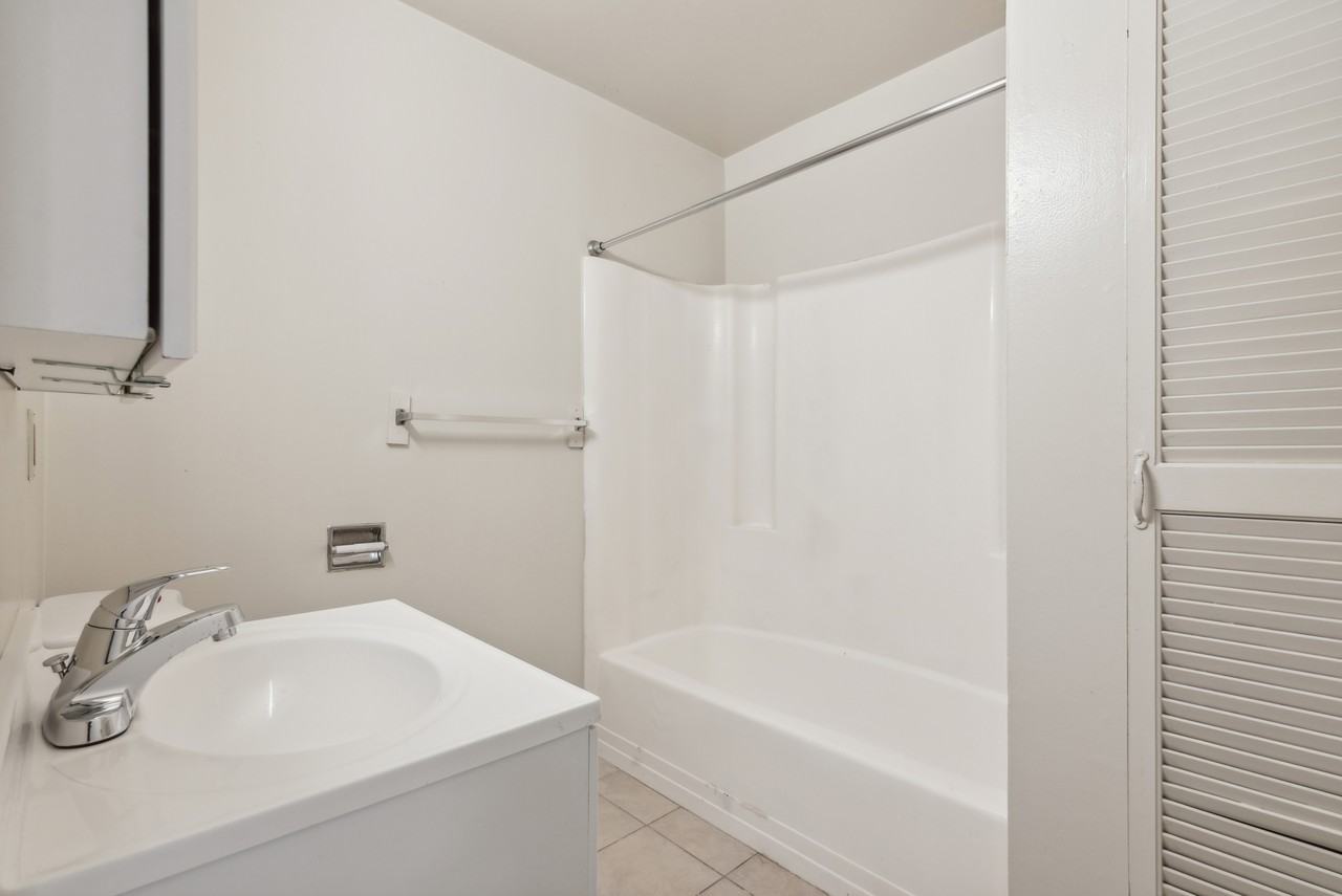 2431 Ellsworth Street - Photo 3 of 25