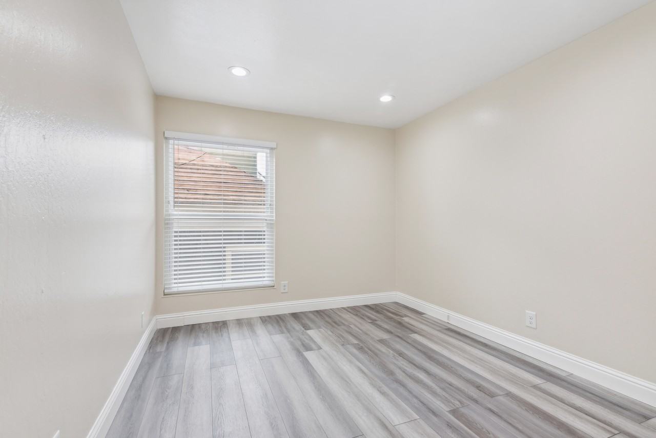 2431 Ellsworth Street - Photo 4 of 25