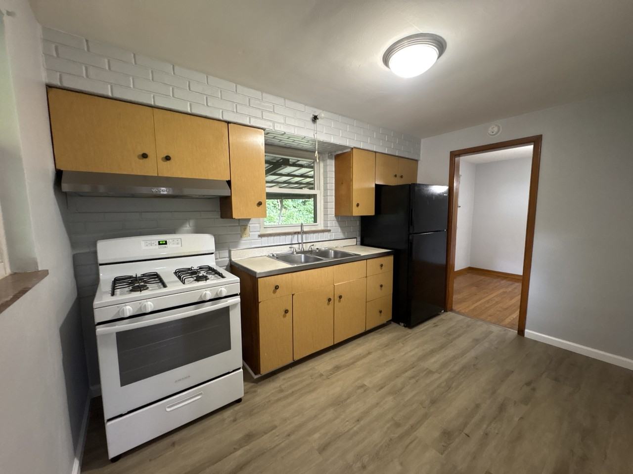 1333 Berry St #1 - Photo 4 of 19