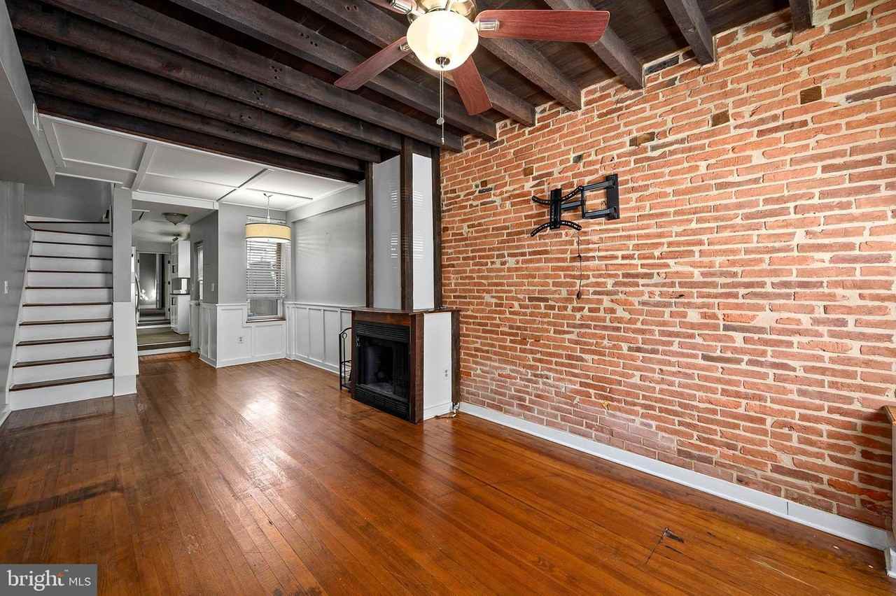 2228 Essex St #1 - Photo 2 of 18