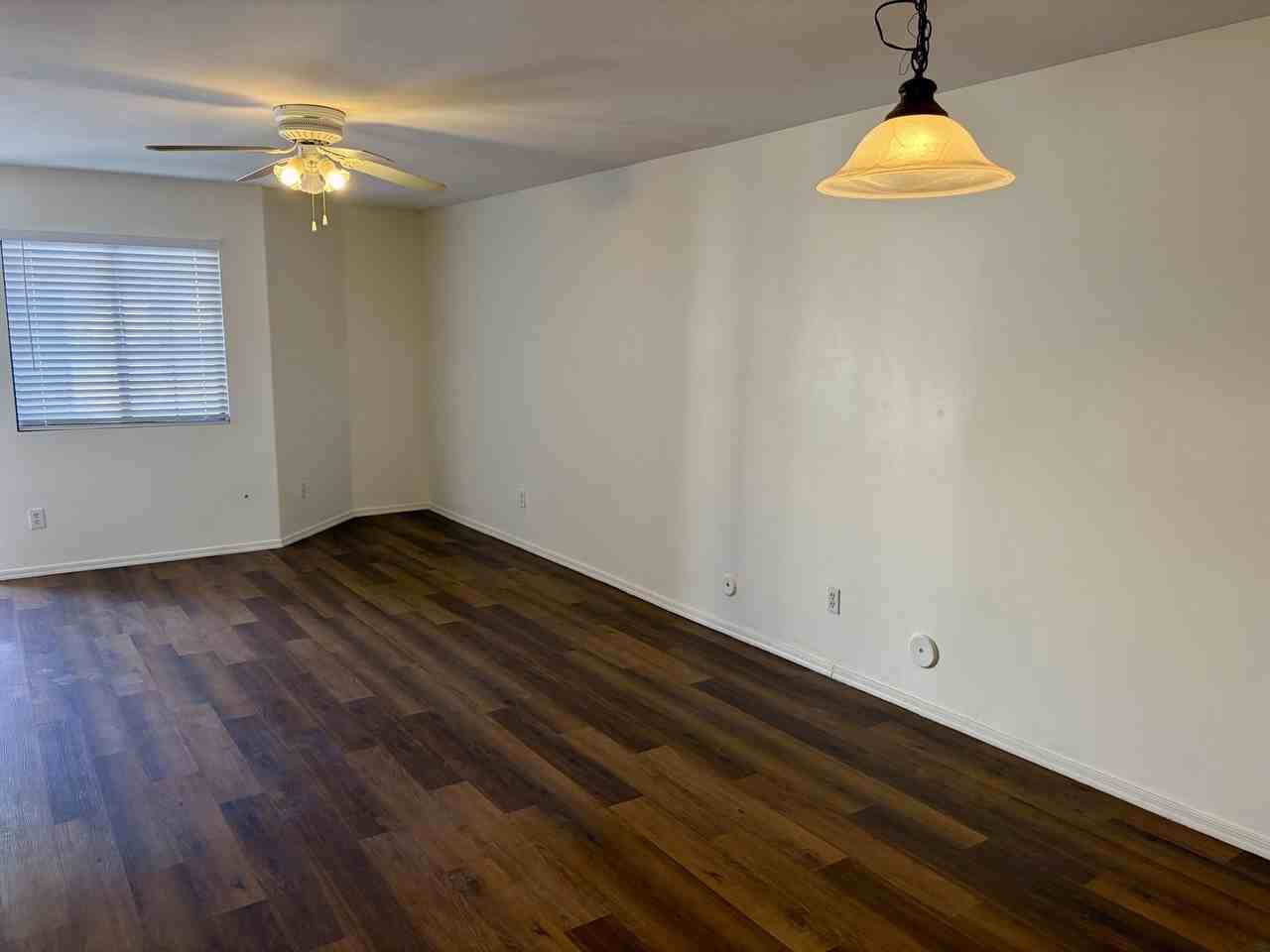 455 S Mesa Dr - Photo 4 of 12