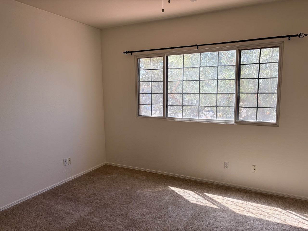 455 S Mesa Dr - Photo 6 of 12