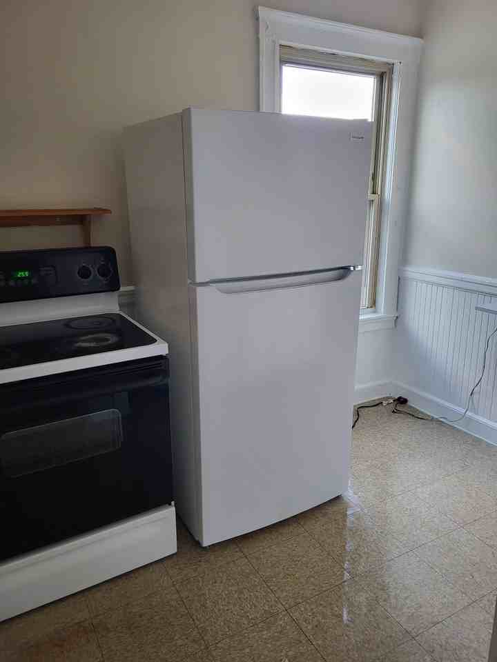 74 Pecker Street - Photo 4 of 6