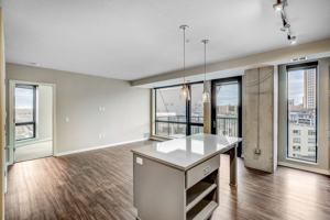 featured image of 811 Washington Ave S