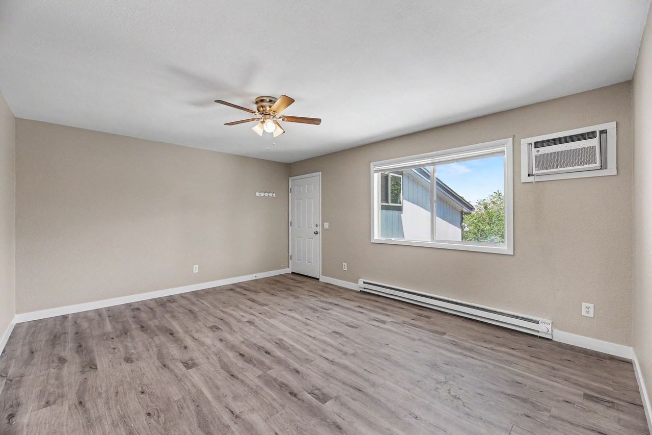 5415 Alcott St - Photo 4 of 22