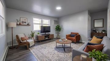 featured image of 1104 N Walnut St