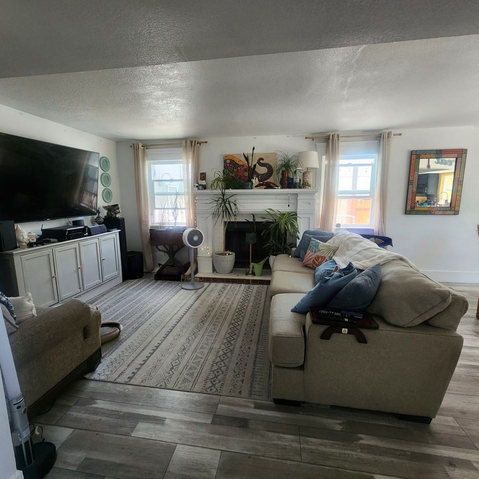 1627 Satellite Dr #1 - Photo 2 of 11